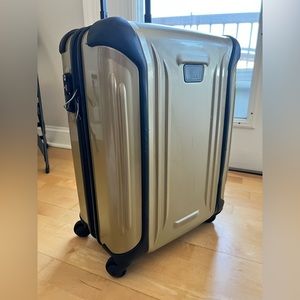 TUMI Vapor carry on suitcase luggage GOLD - excellent condition